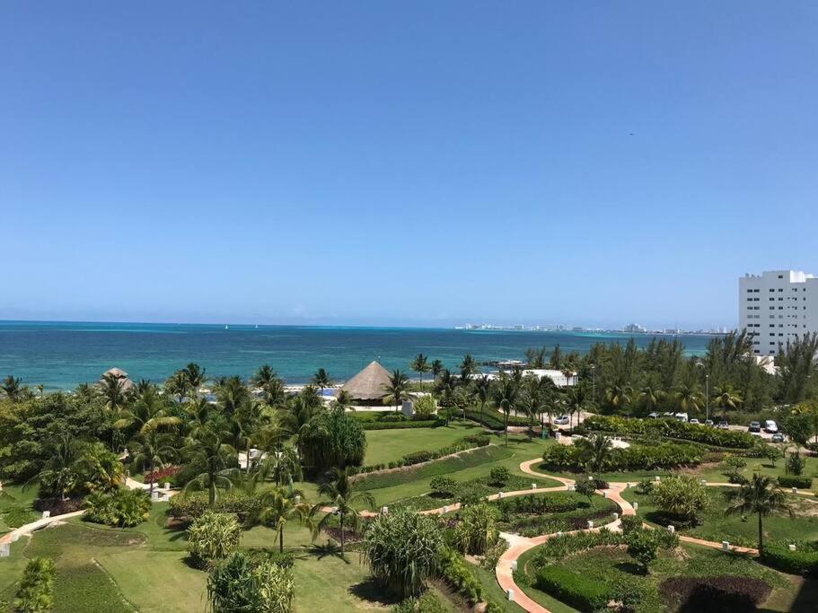 Punta Me Luxury Apartments Ocean View & Beach Front In Amara Cancun Luaran gambar