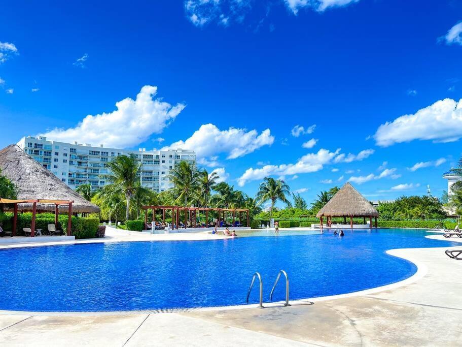 Punta Me Luxury Apartments Ocean View & Beach Front In Amara Cancun Luaran gambar